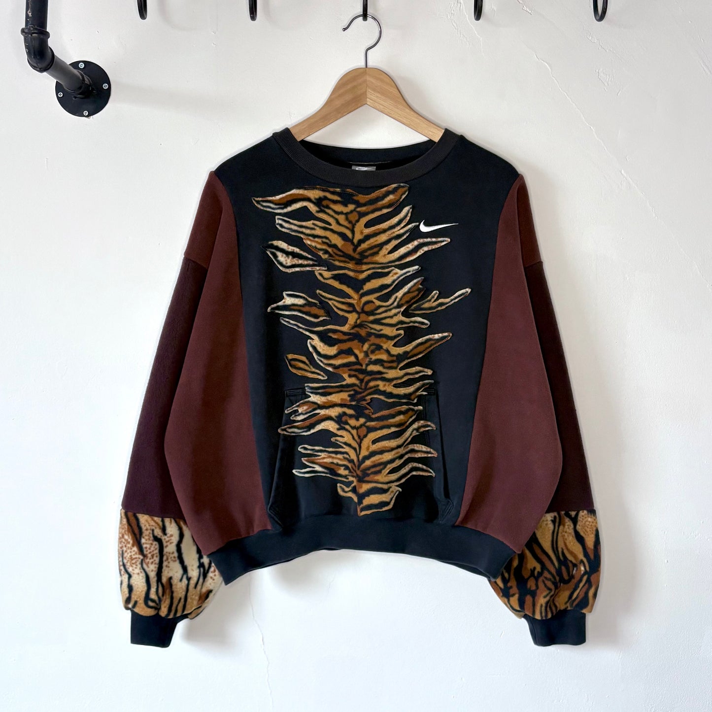Nike tiger stripe fleece sweatshirt