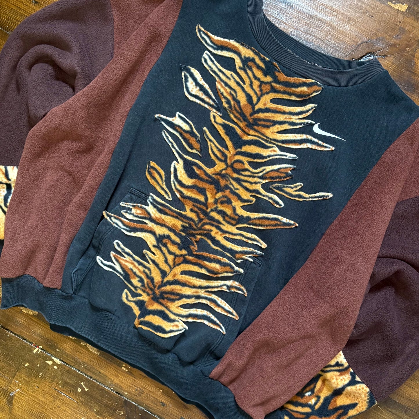 Nike tiger stripe fleece sweatshirt