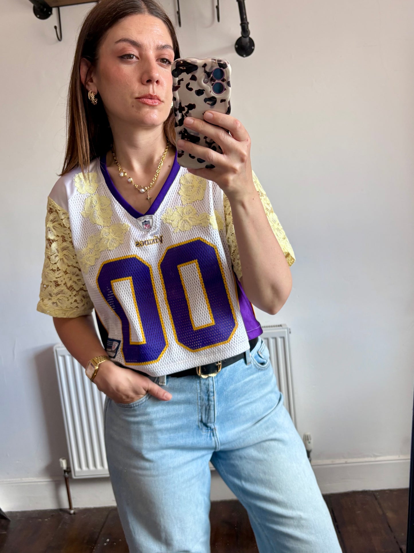 Vintage Y2K NFL Minnesota Vikings butter yellow lace sleeve cropped jersey tshirt
