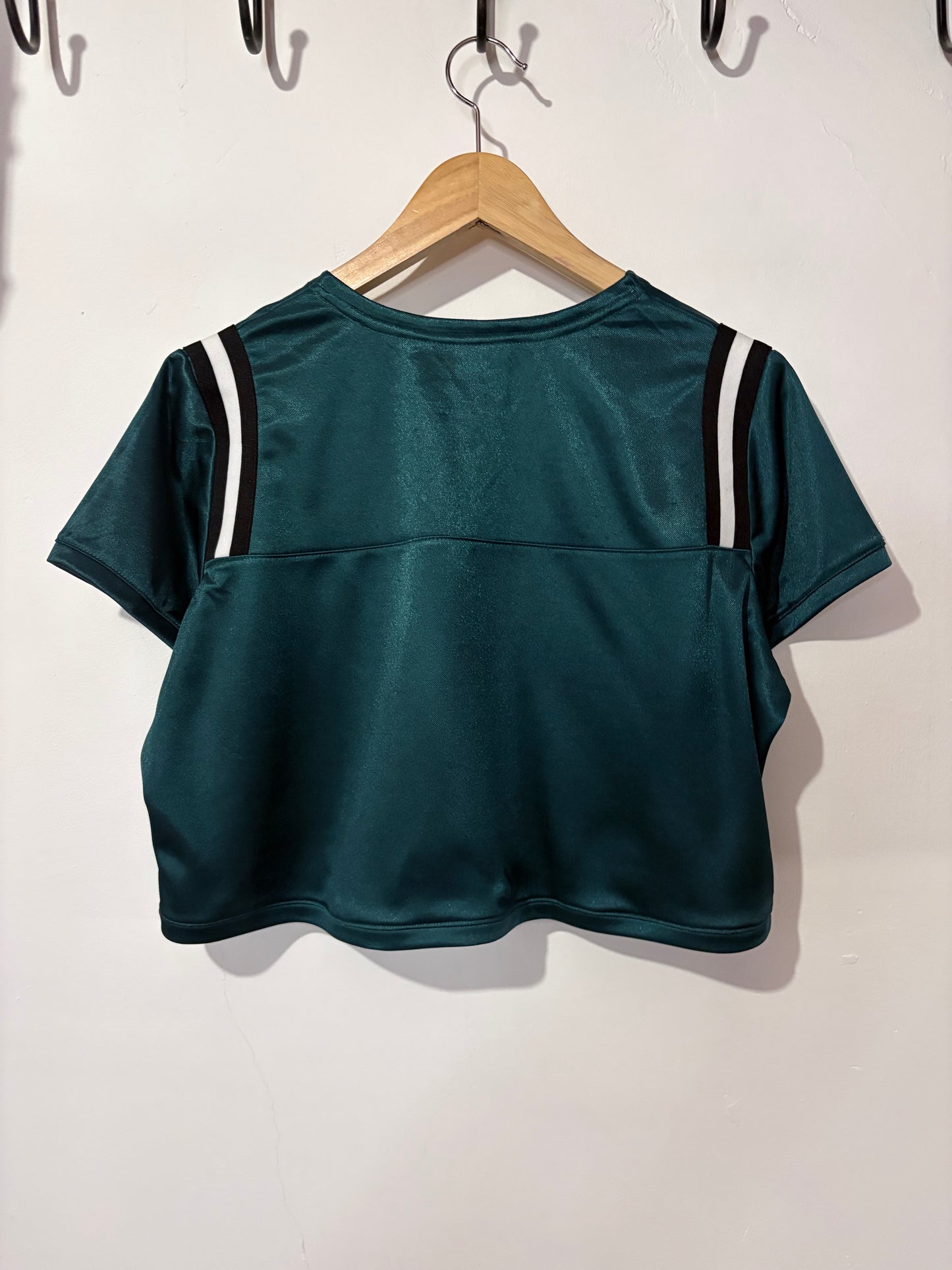 Vintage Y2K NFL Philadelphia Eagles daisy lace diamanté cropped jersey tshirt.