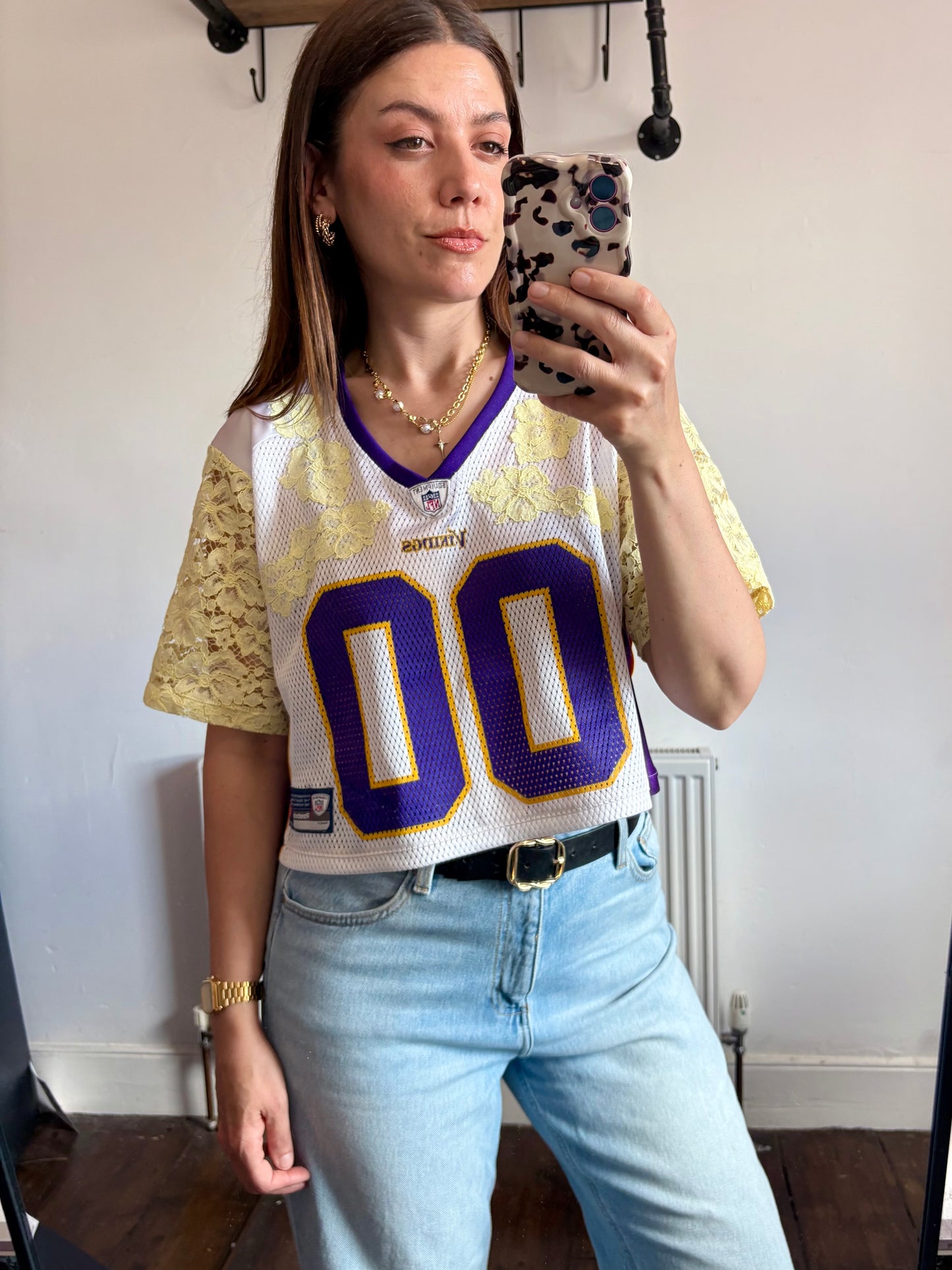 Vintage Y2K NFL Minnesota Vikings butter yellow lace sleeve cropped jersey tshirt