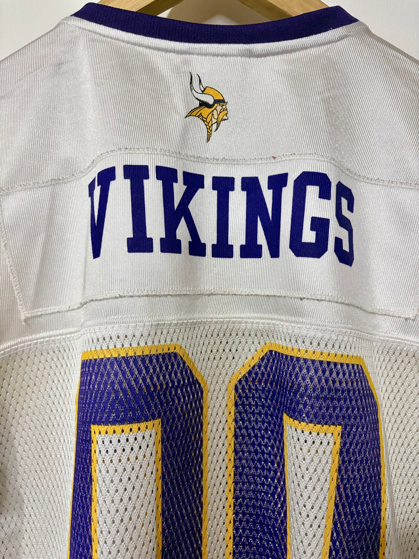 Vintage Y2K NFL Minnesota Vikings butter yellow lace sleeve cropped jersey tshirt